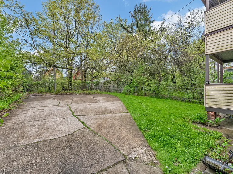 3645 E 146th St — Photo 14