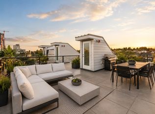 138 Woodstock Ave W, Vancouver, BC V5Y 2R6