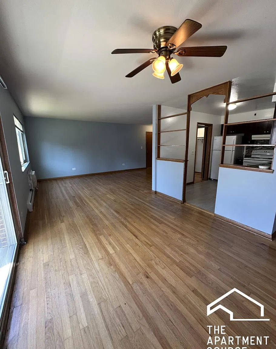 1004 South Des Plaines River Road #101 — Photo 2