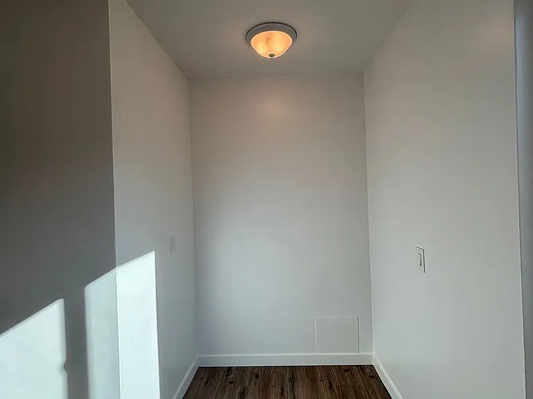 1163 Winchester Ave — Photo 4