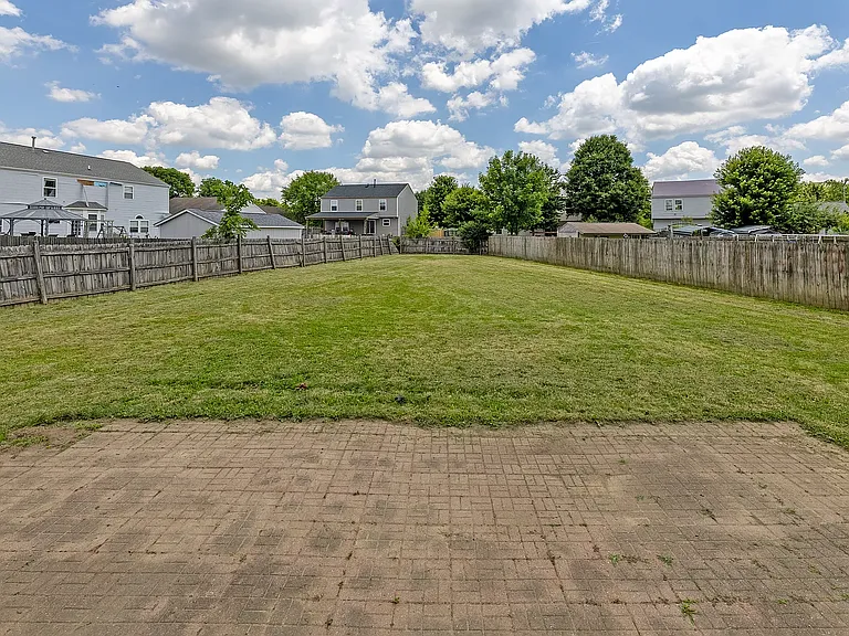 328 Regency Ave — Photo 35