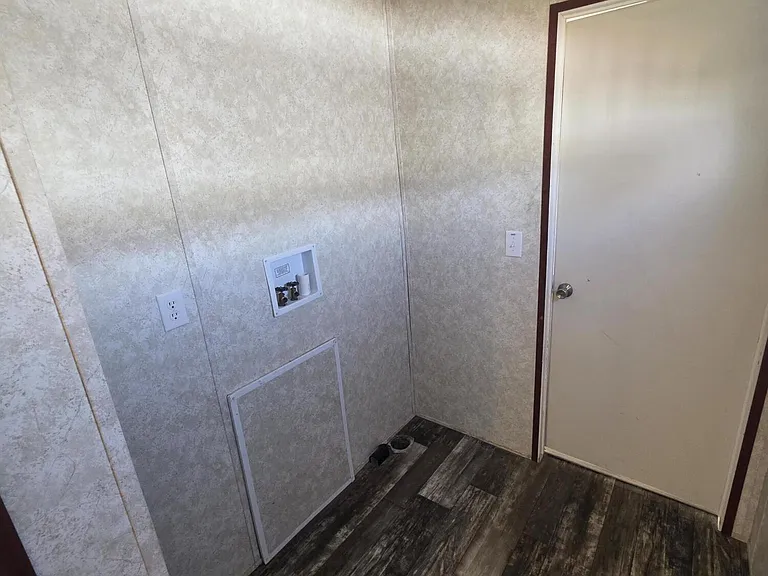 5921 Nadine Rd #M — Photo 6