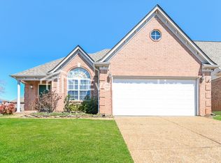 55 Hidden Garden Dr, Oakland, TN 38060
