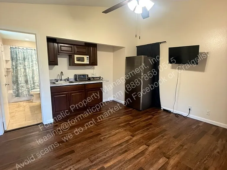 91-1678 Laupai St #B — Photo 4