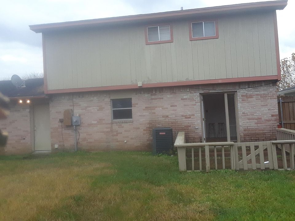 1st image of 6210 Silver Leaf Dr