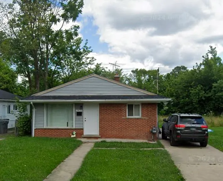 29828 Glenwood St — Photo 1