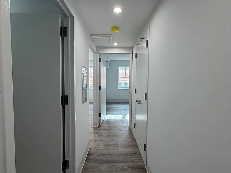 1349 Commonwealth Ave #1B — Photo 4