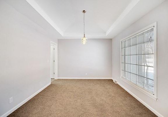 3rd image of 9839 W 101st Ter