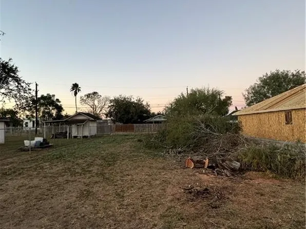 3020 Hackberry Dr, Weslaco, TX 78596