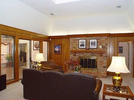 4th image of 6423 Wickerwood Dr