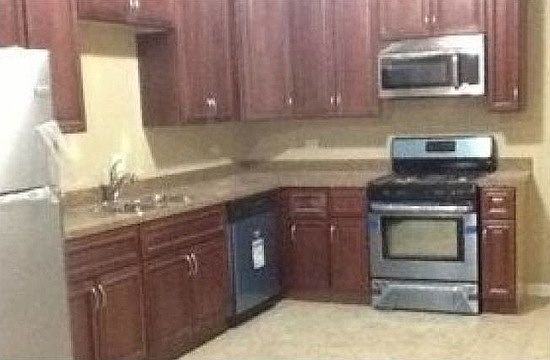2nd image of 220 S Lotus Ave