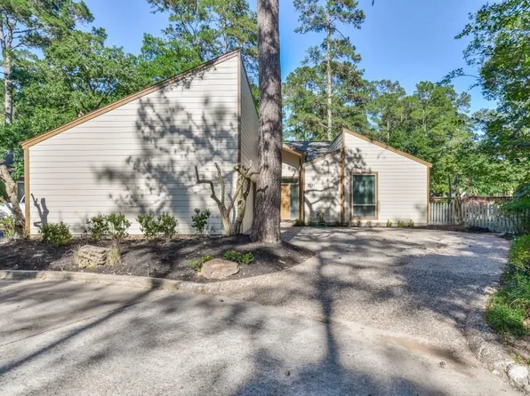 3131 Royal Crescent Dr, Humble, TX 77339