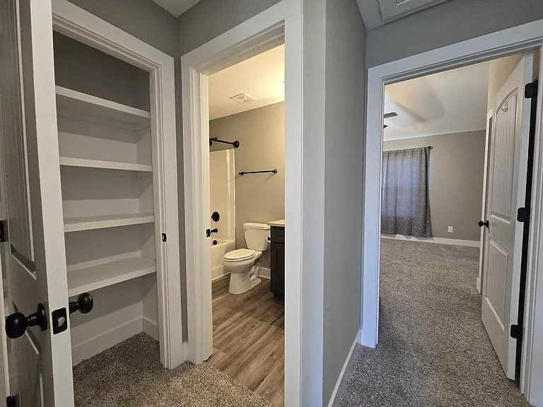 414 Oak St — Photo 19