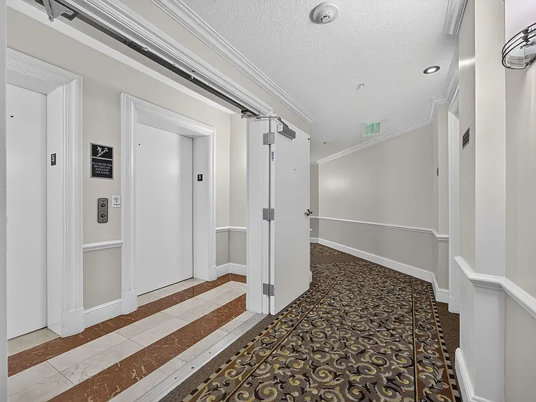 403 S Sapodilla Ave #502 — Photo 5