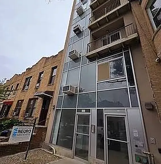 211 61st St #3 — Photo 25