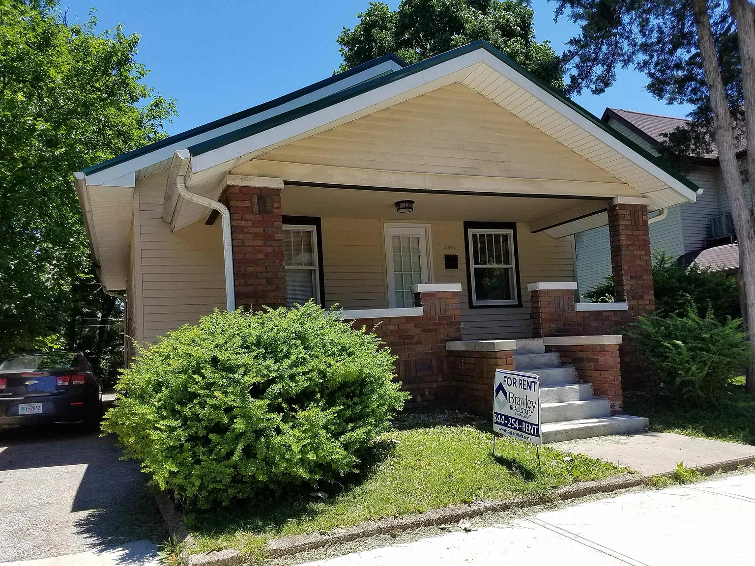 420 N Lincoln St photo 1