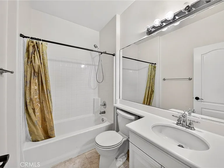 2068 Owens Dr — Photo 28