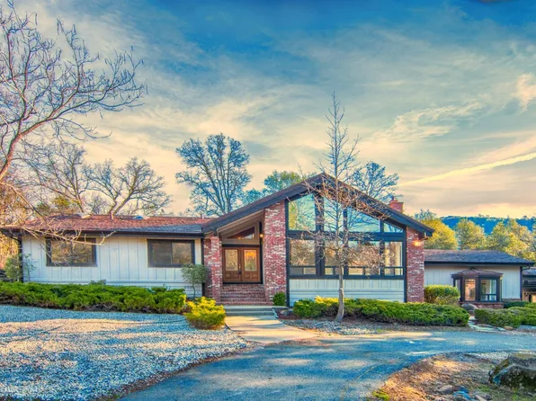 17867 Brewer Rd, Grass Valley, CA 95949