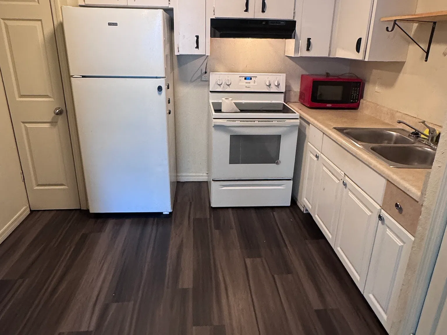 3 bed, 1512 sqft, $2,000 — Photo 3