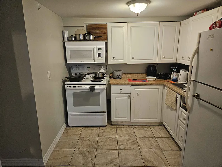 48 Glovers Rd #2 — Photo 1