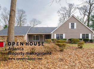 1075 Wordsworth Dr, Roswell, GA 30075