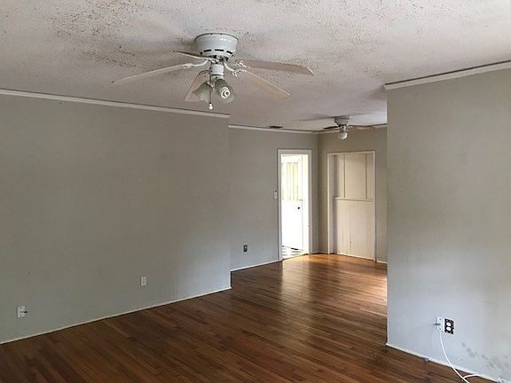 4th image of 100 Edwards St #9ee71fa47