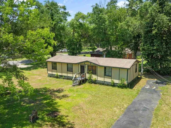 2046 N Roberts Cir, Pensacola, FL 32534