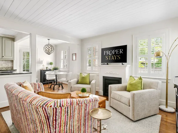 84 1/3 King St APT B, Charleston, SC 29401