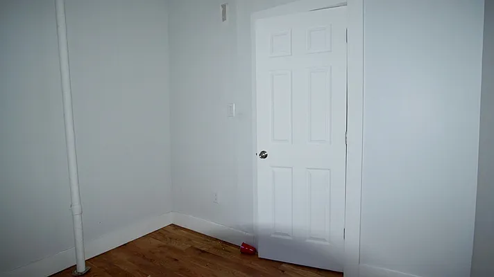 Rented by BRICK & GALO REALTY CORP | media 11