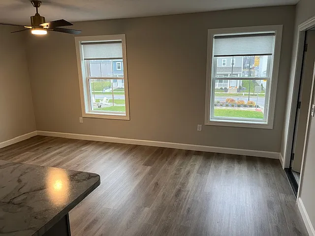 633 W Main St — Photo 3