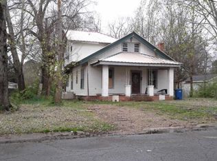 1135 N Ash St, Conway, AR 72034