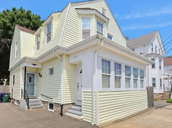 618 Robeson St, Fall River, MA 02720