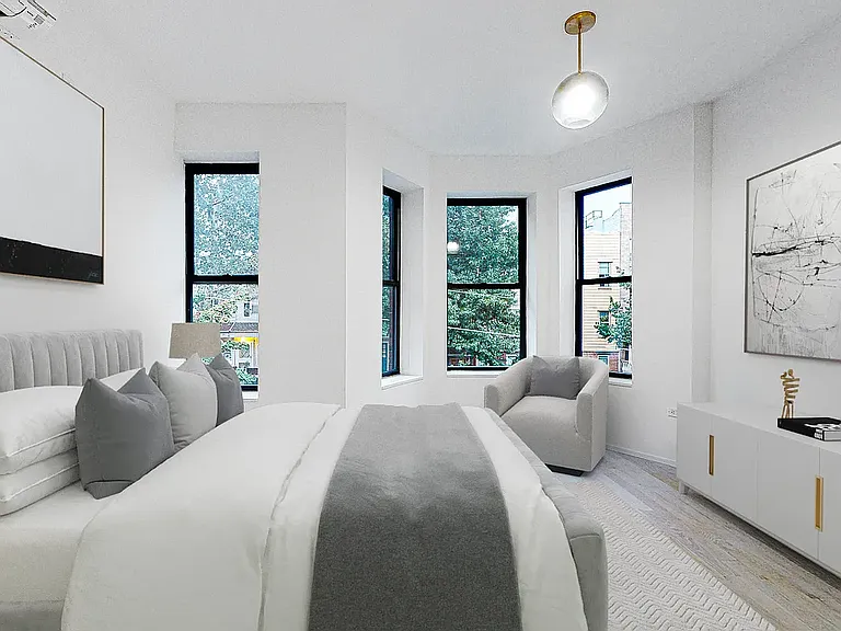 231 N Henry St #2R — Photo 1