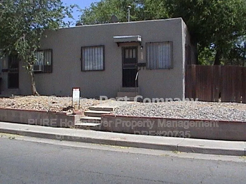 1 bed, 1.0 bath, $1,000 — Photo 1