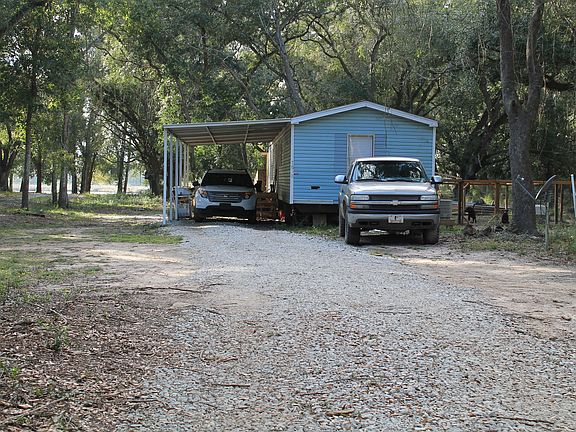 5th image of 7030 Oak Lake Dr
