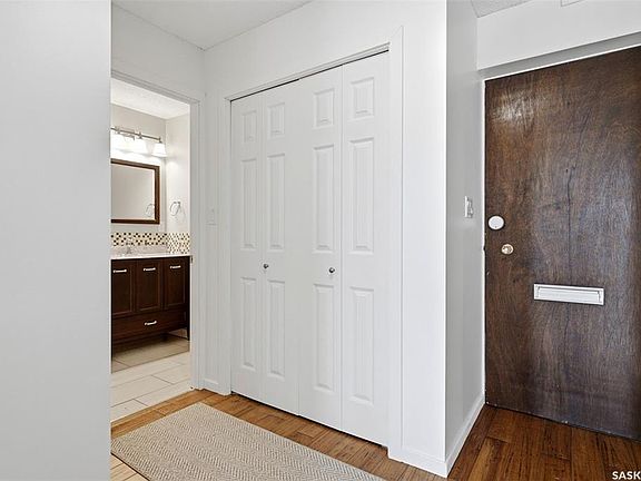 3rd image of UNIT 605-4545 Rae STREET