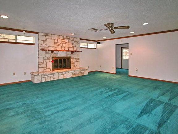 2nd image of 5907 Town Way