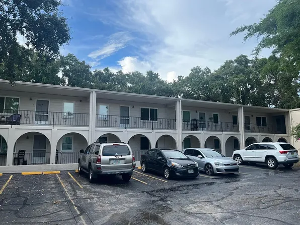 2319 W Bristol Ave APT 105, Tampa, FL 33609