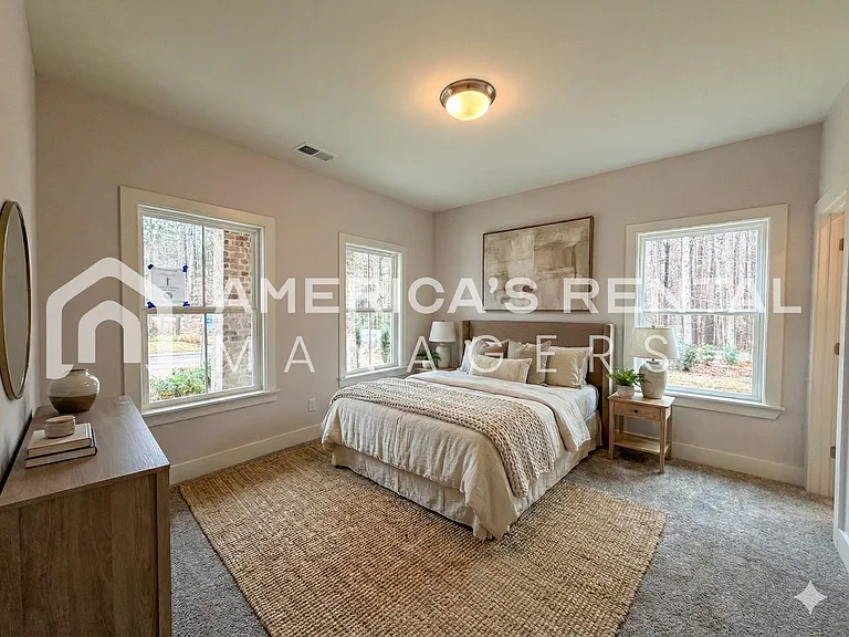 101 Townmoor Ln — Photo 6