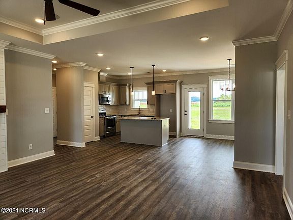 3rd image of 1871 Waylen Drive