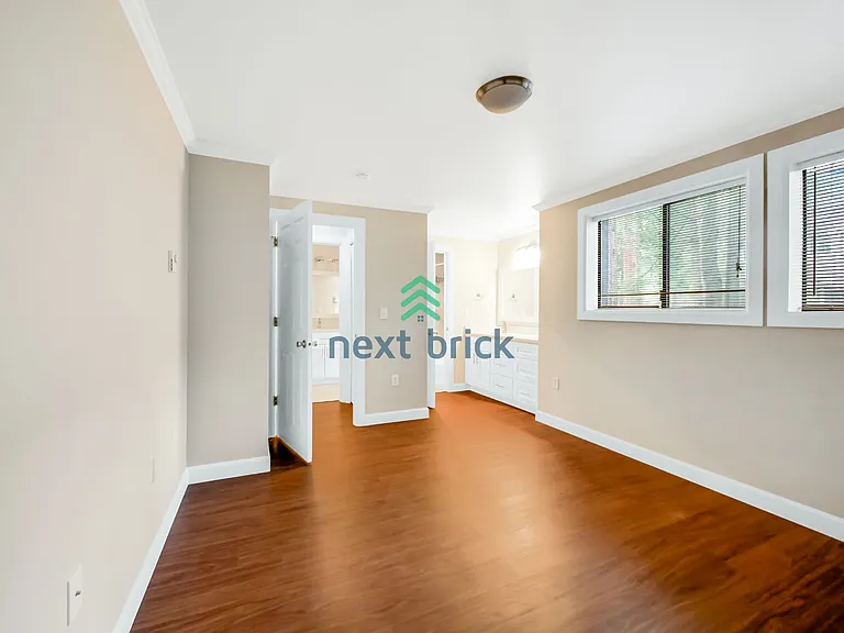 12229 100th Ave NE #B108 — Photo 8