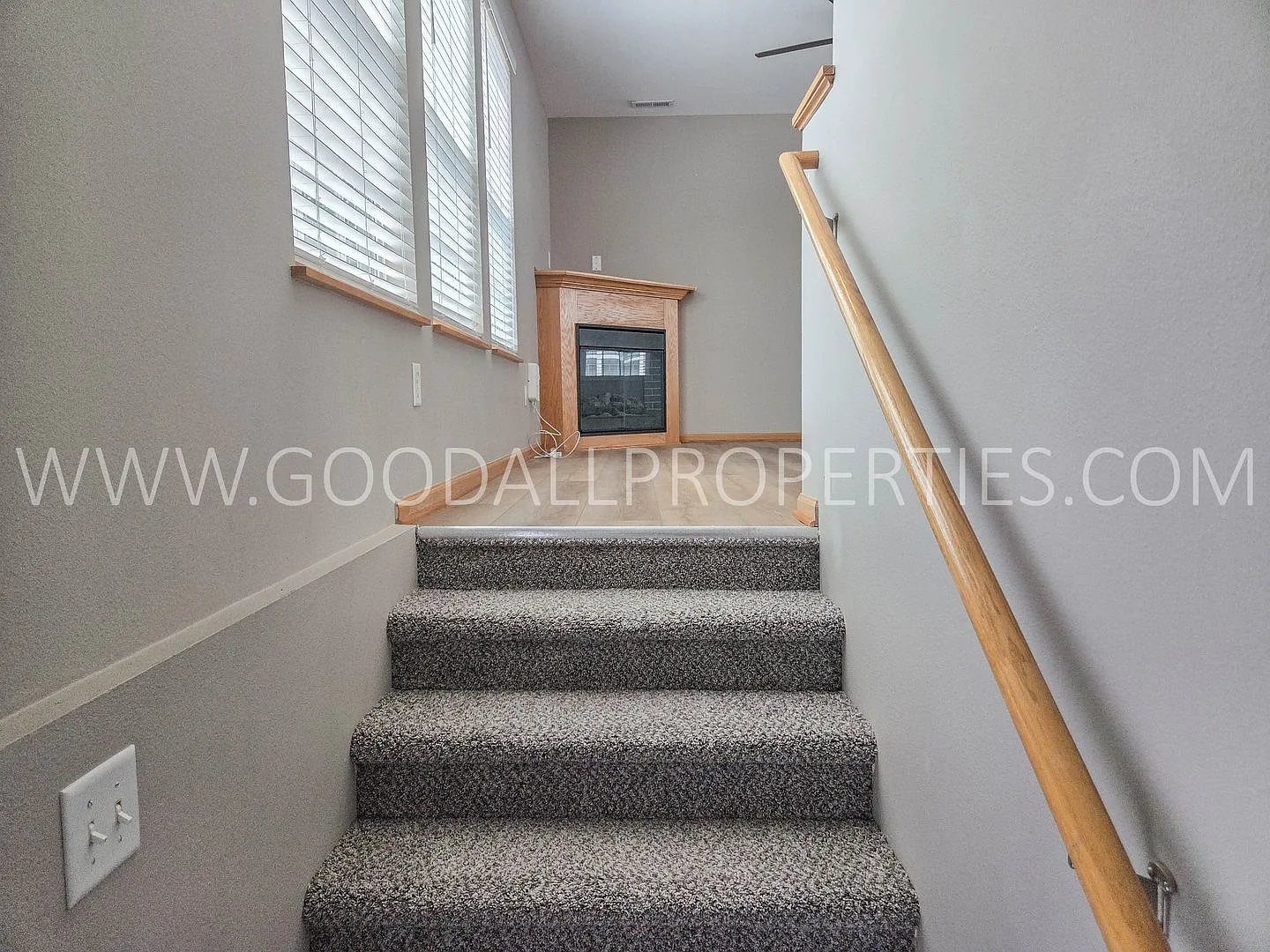 2-Bedroom, 2-Bath Townhome in Urbandale with Attached 2-Car Garage — Photo 2