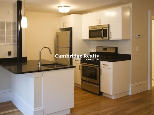 658 Massachusetts Ave #1T, Boston, MA 02118