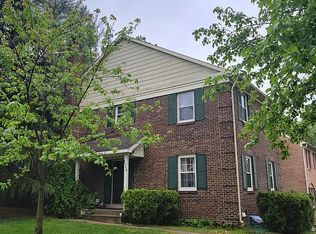 8926 Grandstaff Ct, Springfield, VA 22153