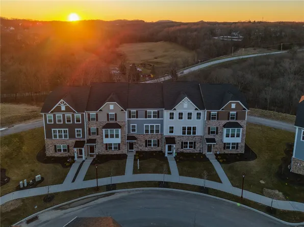 470 Nolan Cir, Cranberry Township, PA 16066