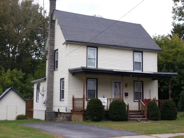 57 William St, Malone, NY 12953