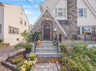 22 Palmer Ave, Mount Vernon, NY 10552