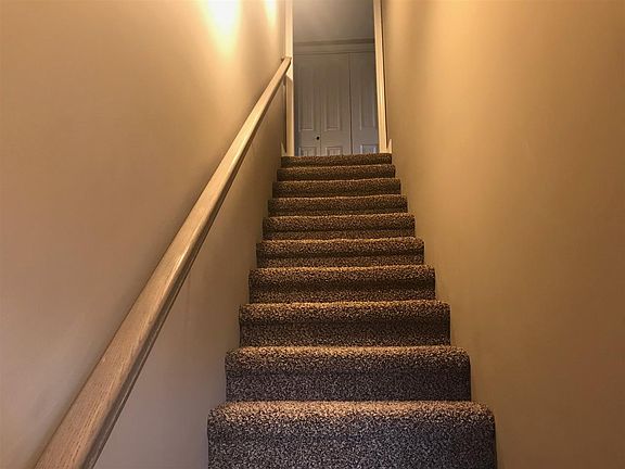 5th image of 406 Lochmere Greene Dr
