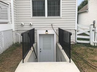 8957 Birch Bay Cir, Lorton, VA 22079