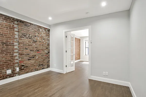 Rented by Cooper & Cooper Real Estate | media 1